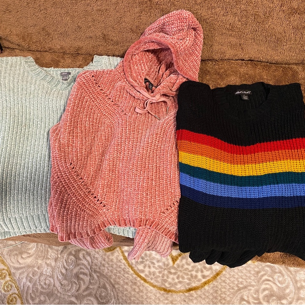 Cable Knit Waist Sweater Bundle